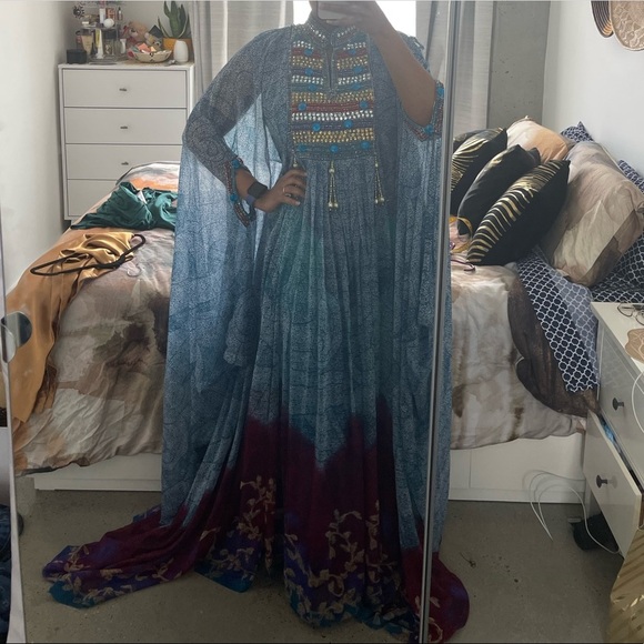 Elegant Blue and Red Maxi Dress - Picture 2 of 14